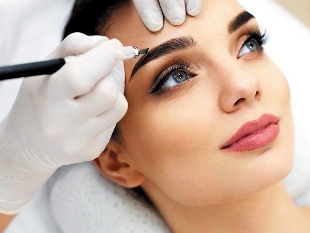 Microblading: good and bad sides of semi-permanent brows